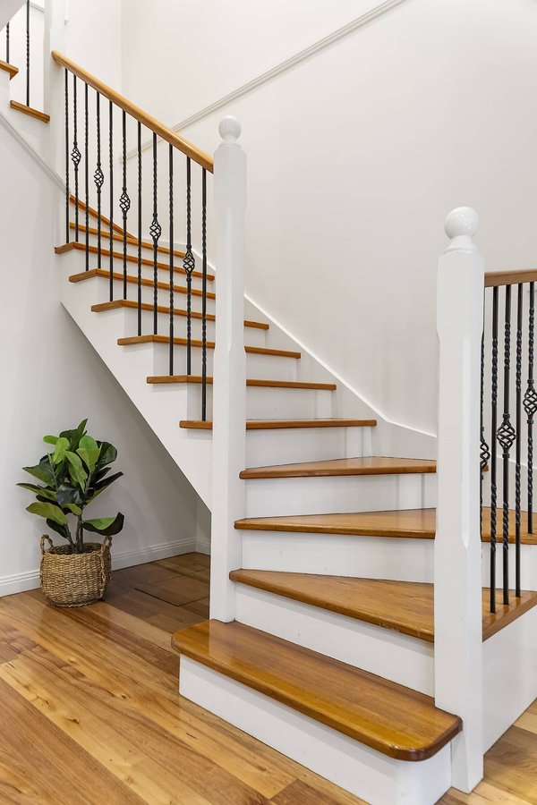 Mains-courantes pour tous : guide de sélection pour un environnement sûr