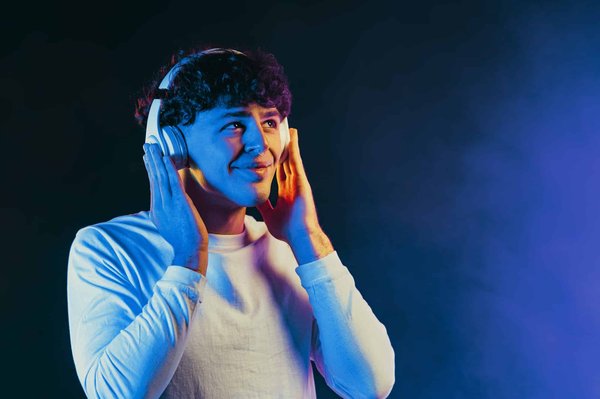 Quels sont les services proposés par le Hit-parade ?